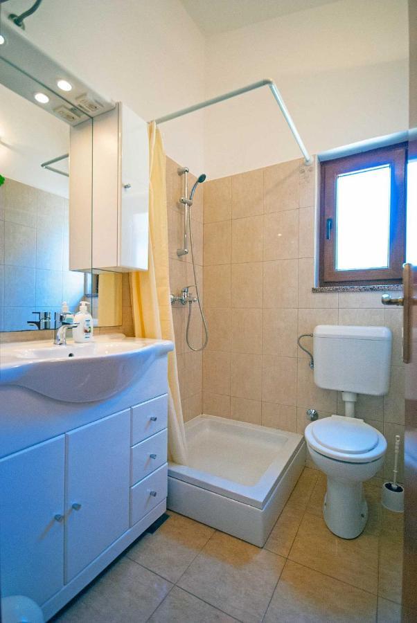 Apartman Kirac Pomer Exterior photo